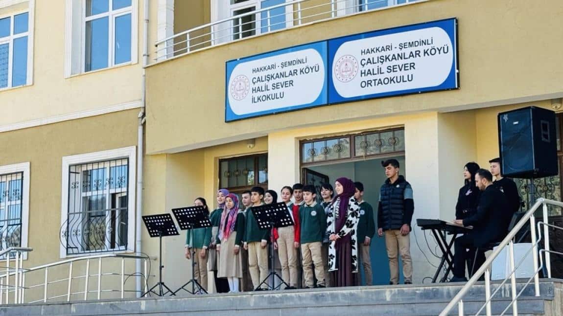 Çalışkanlar Köyü Halil Sever İlkokulu Fotoğrafı